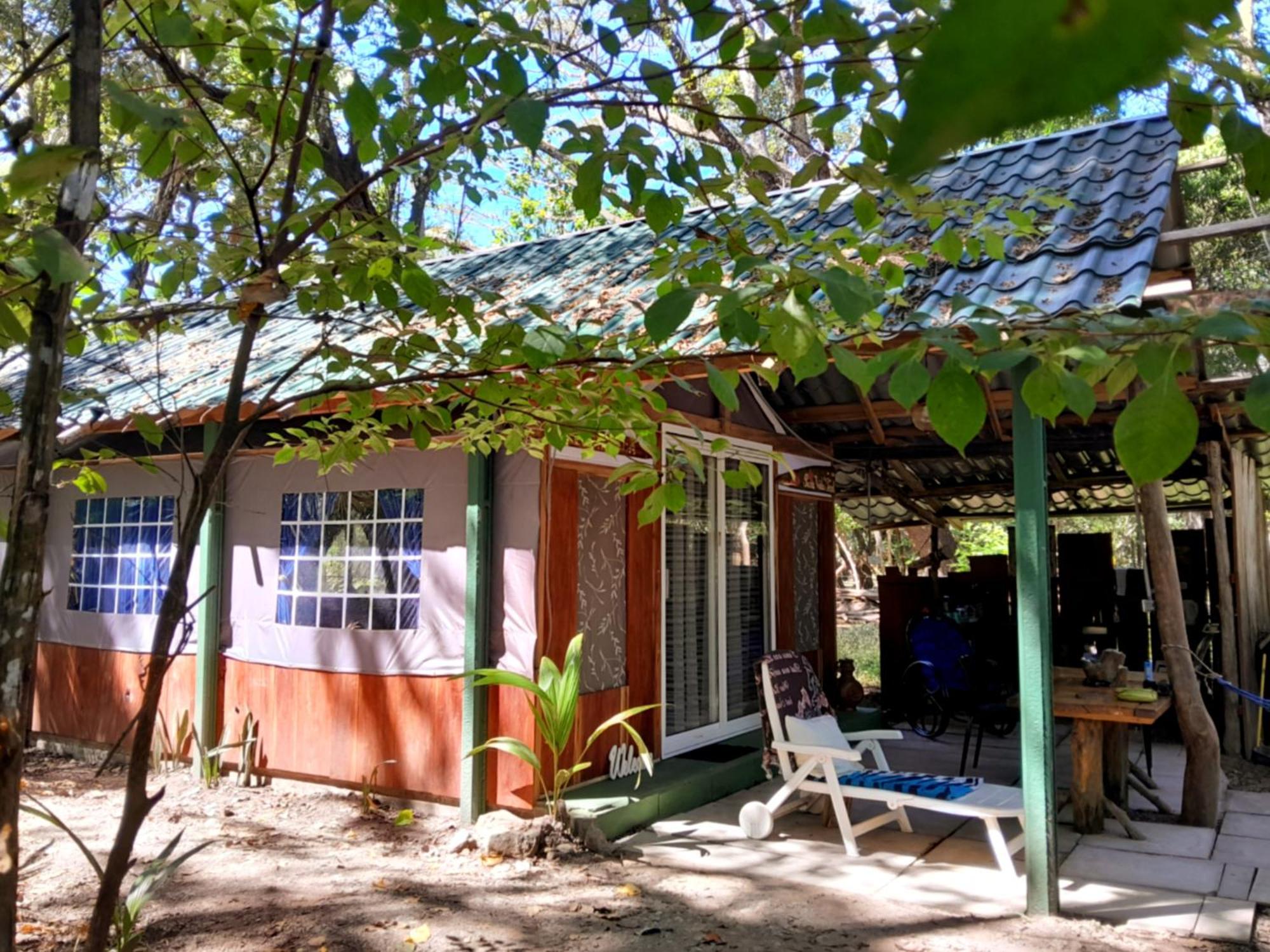Fully Furnished Family Jungle Tent, Latino Glamping 파케라 외부 사진